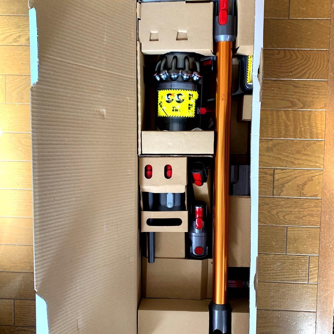 ダイソンDyson V10 SV12 壁掛け充電付 付属品多数 動作品