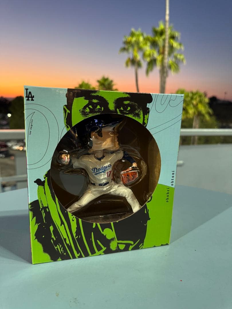 大谷翔平　ボブルヘッド　投手　ドジャース　来場者限定　冊子付