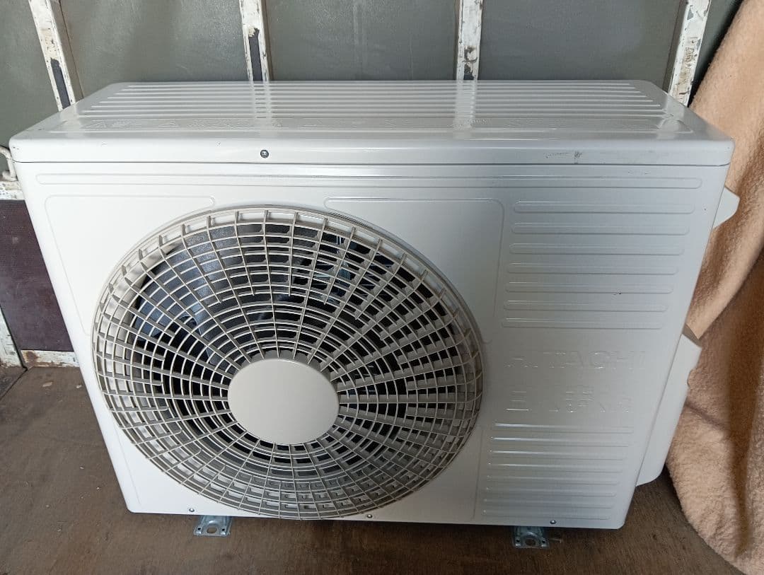 日立 ルームエアコン AJシリーズ 14畳・RAS-AJ40R2-W・24年製