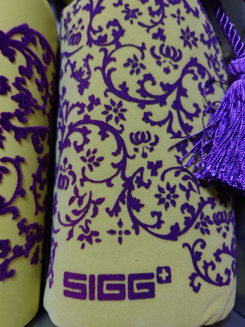 新品未使用SIGG シグ 【レア】限定品　バロック柄　ポーチ付