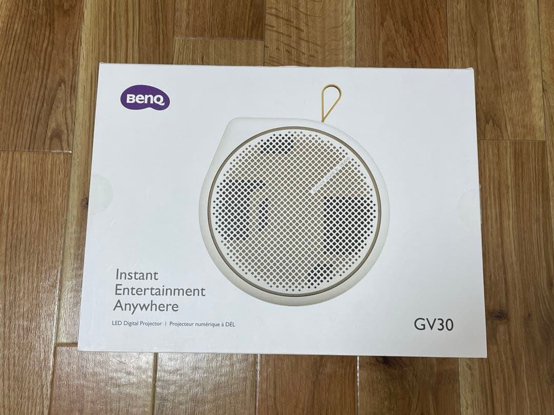 美品・BenQ GV30 モバイルLEDプロジェクター・初期化済