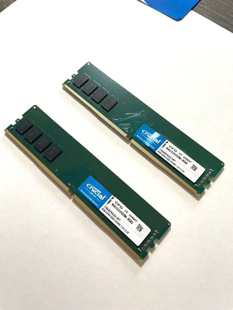 Crucial DDR4 16GB (2x8GB) メモリ