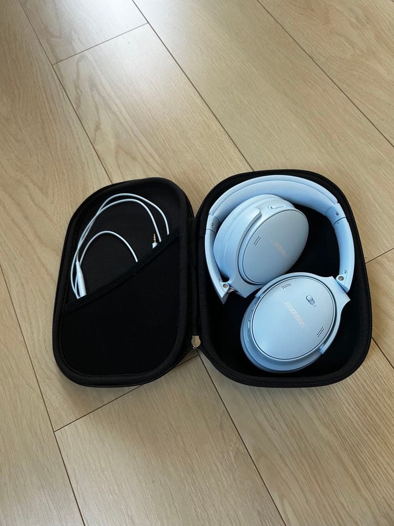 Bose ワイヤレスヘッドホン ライトブルー 収納ケース付き