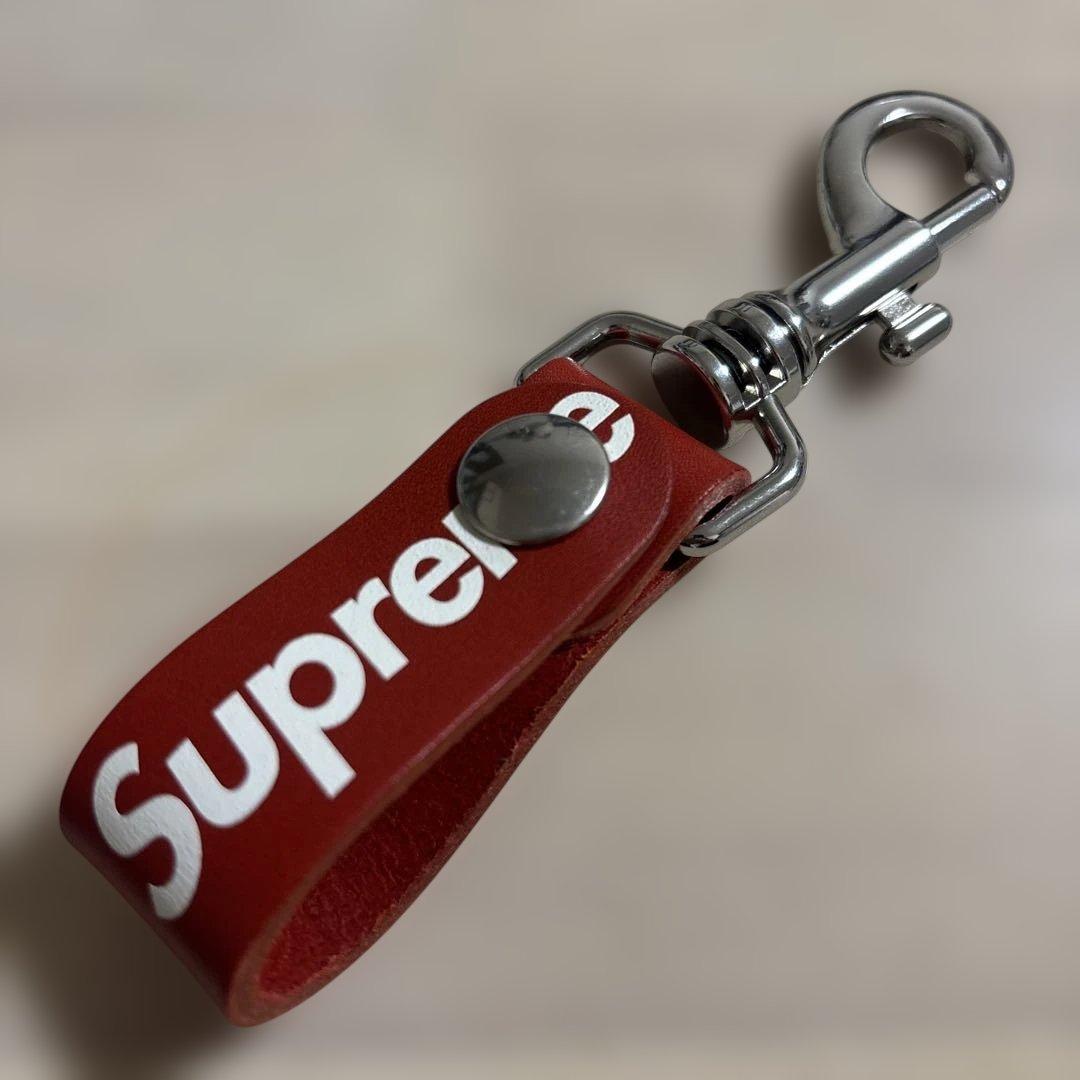 【新品未使用】シュプリーム レザーキーループ レッド 21SS