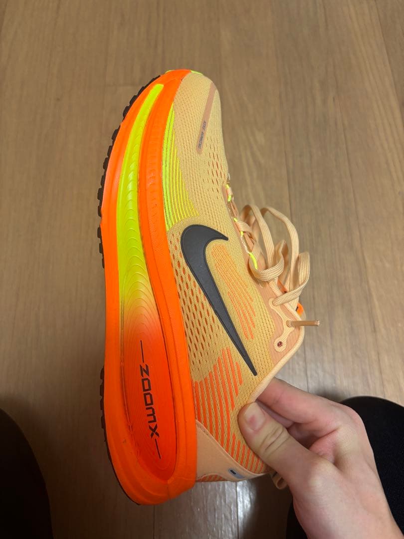 NIKE ズーム　ボメロ18