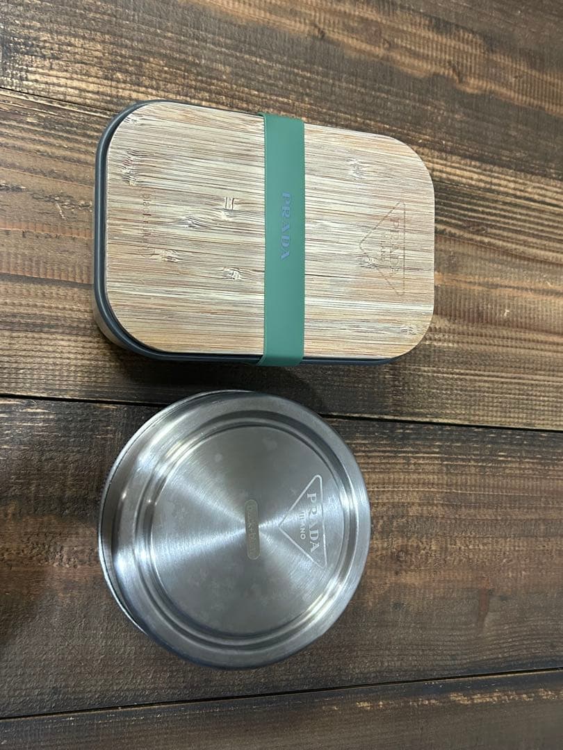 PRADA ロゴランチボックス ＋ロゴガラスランチボウルblack+blum