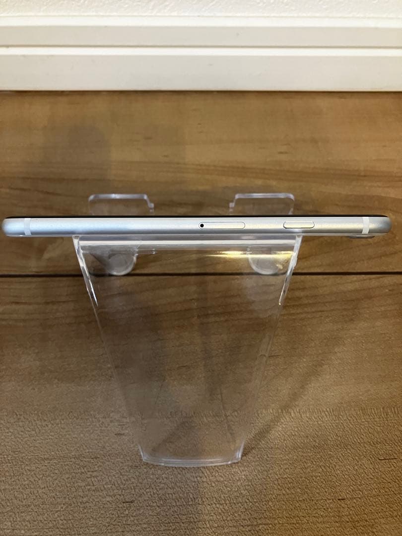 iPhone SE 第2世代 64GB 白　バッテリー81% 本体のみ 初期化済