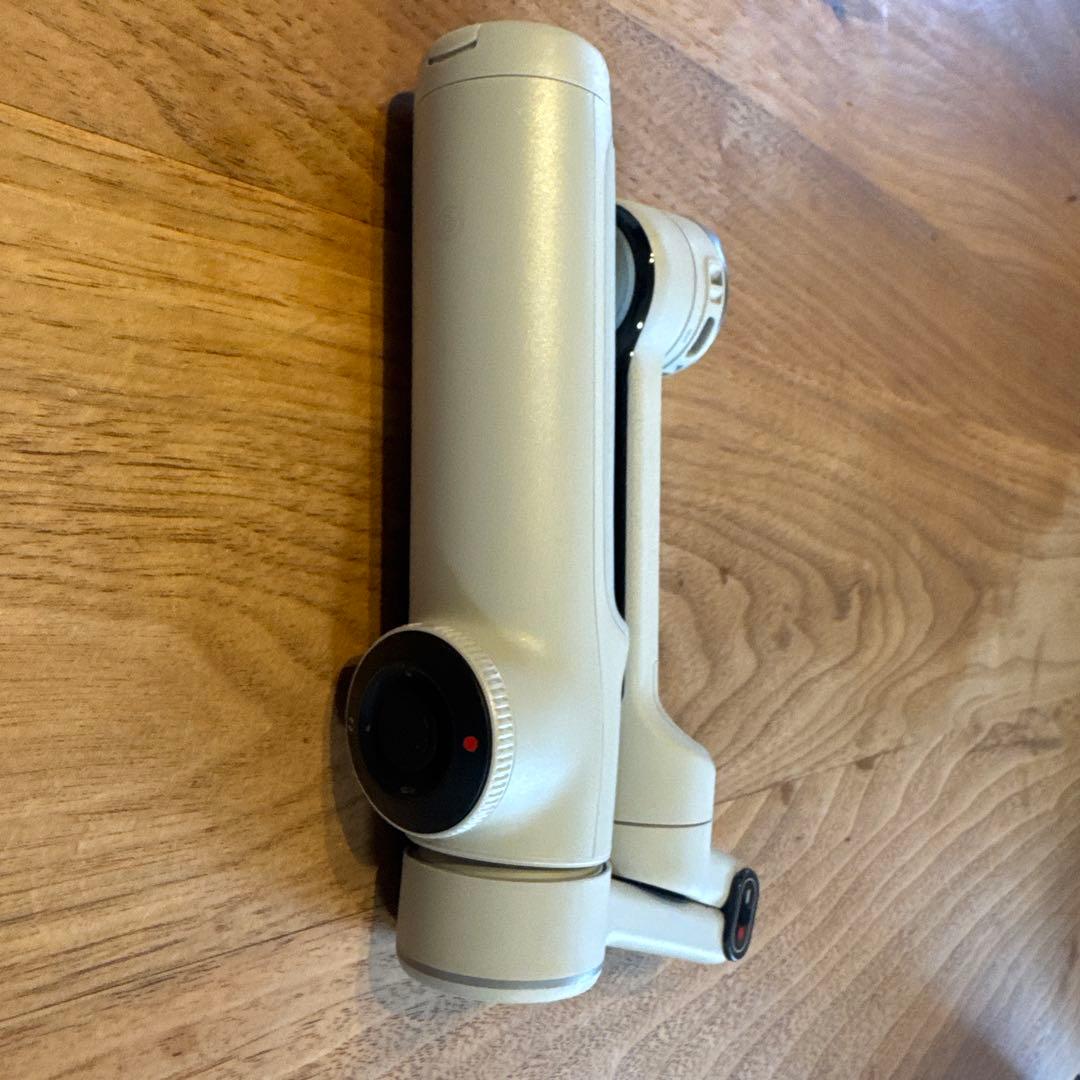 Insta360 Flow 2 pro スタビライザー