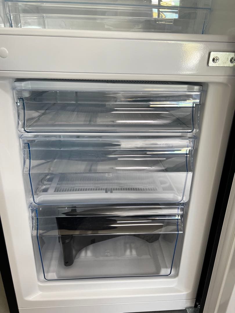 Hisense 冷蔵庫 2024年製 美品　高年式　保証込み　送料取付無料