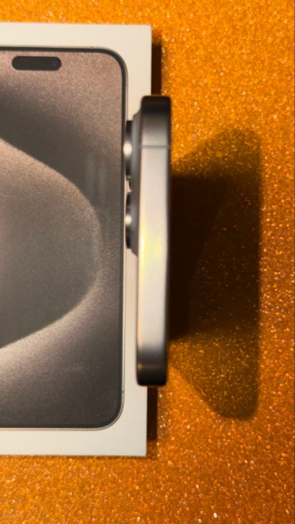 【海外版・無音】iPhone 15 Pro Max 1TB SIMフリー 美品