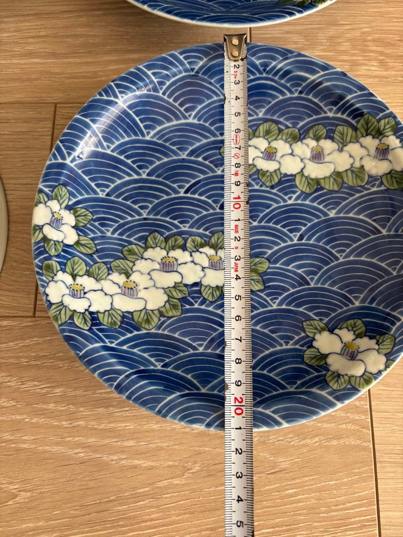 華山　青海波と椿　皿　五枚