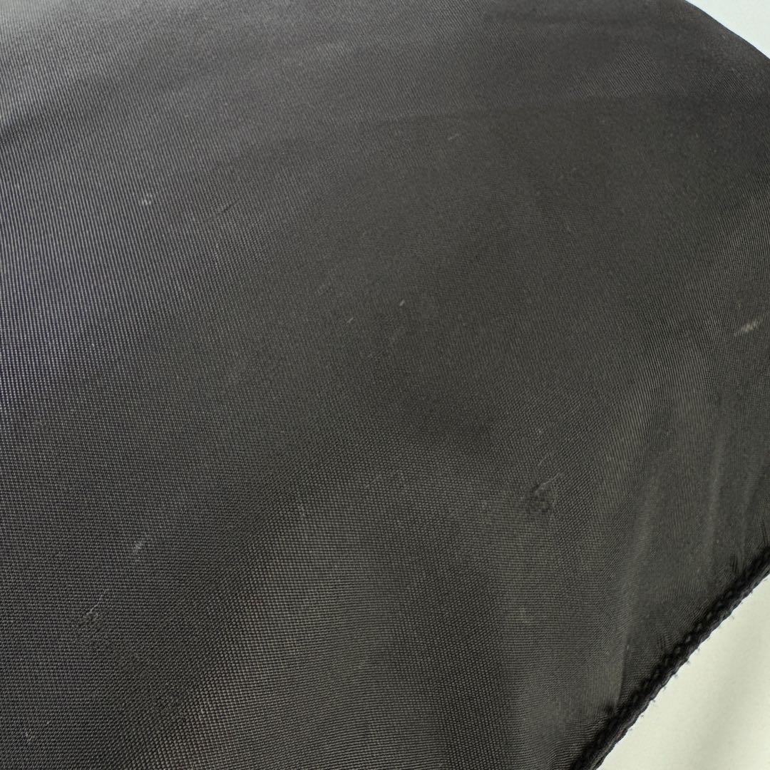 PRADA テスート ショルダーバッグ　サコッシュ　三角プレート 黒 ブラック