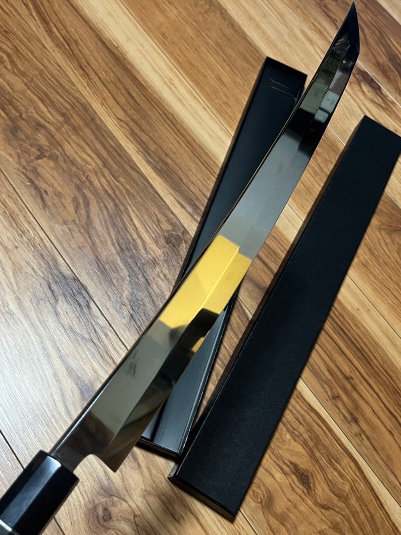 新品未使用　包丁　先丸型蛸引　鬼反り　切味抜群　箱付　本焼き作法　鏡面仕上げ