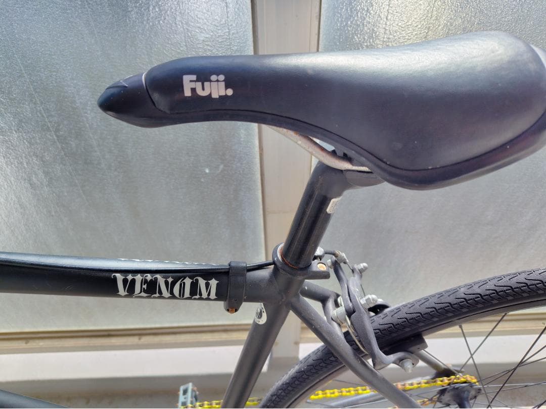 ピストバイク　FUJI VENOM　黒