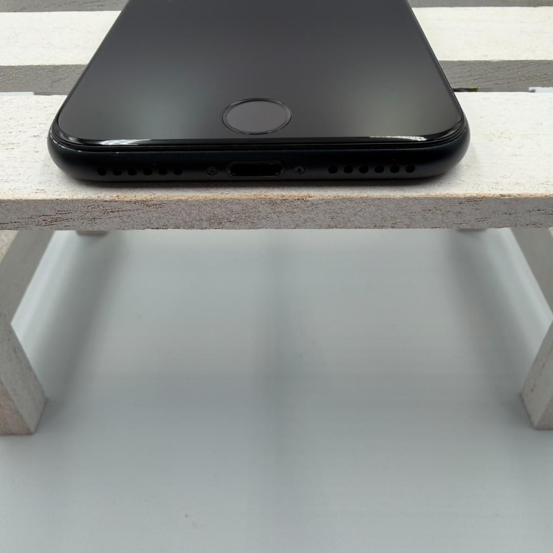 【美品】iPhone SE第3世代 64GB ミッドナイト 276