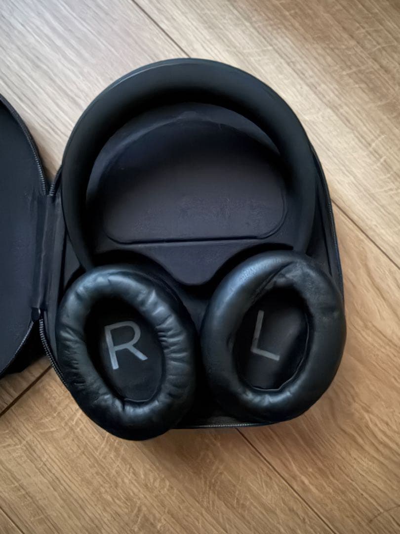 Bose Noise Cancelling Headphones 700ボーズ