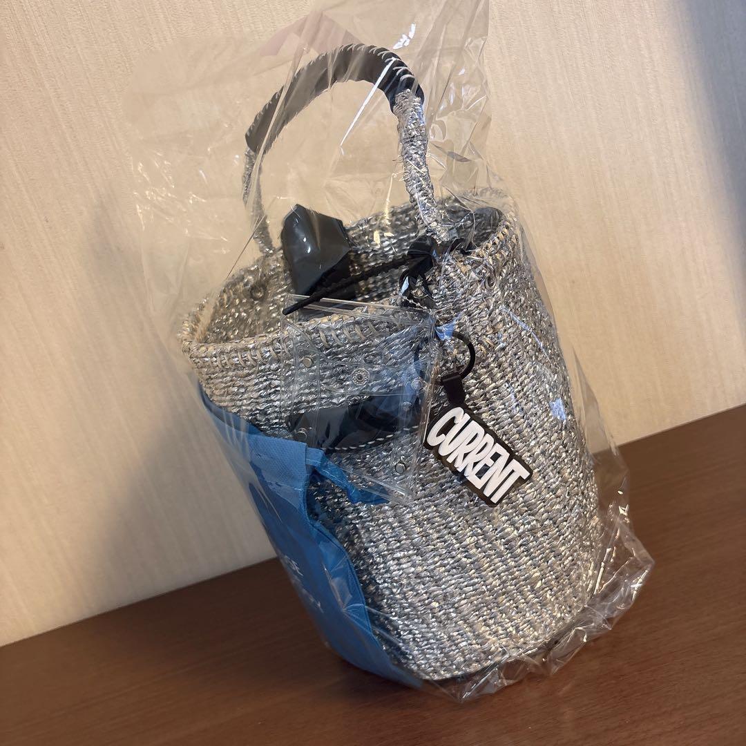 【新品】meong blue シルバー　ショルダー付き　カゴバッグ　チャーム付き