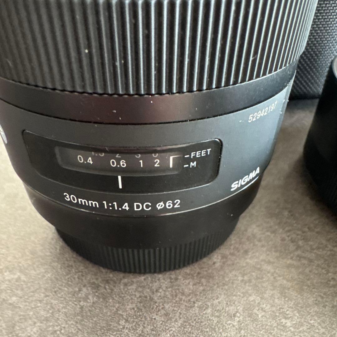 SIGMA 30mm f/1.4 DC レンズ