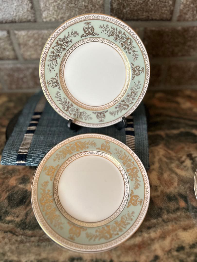 ウエッジウッドゼージグリーンケーキ皿6枚黒壺箱入り15.5cm