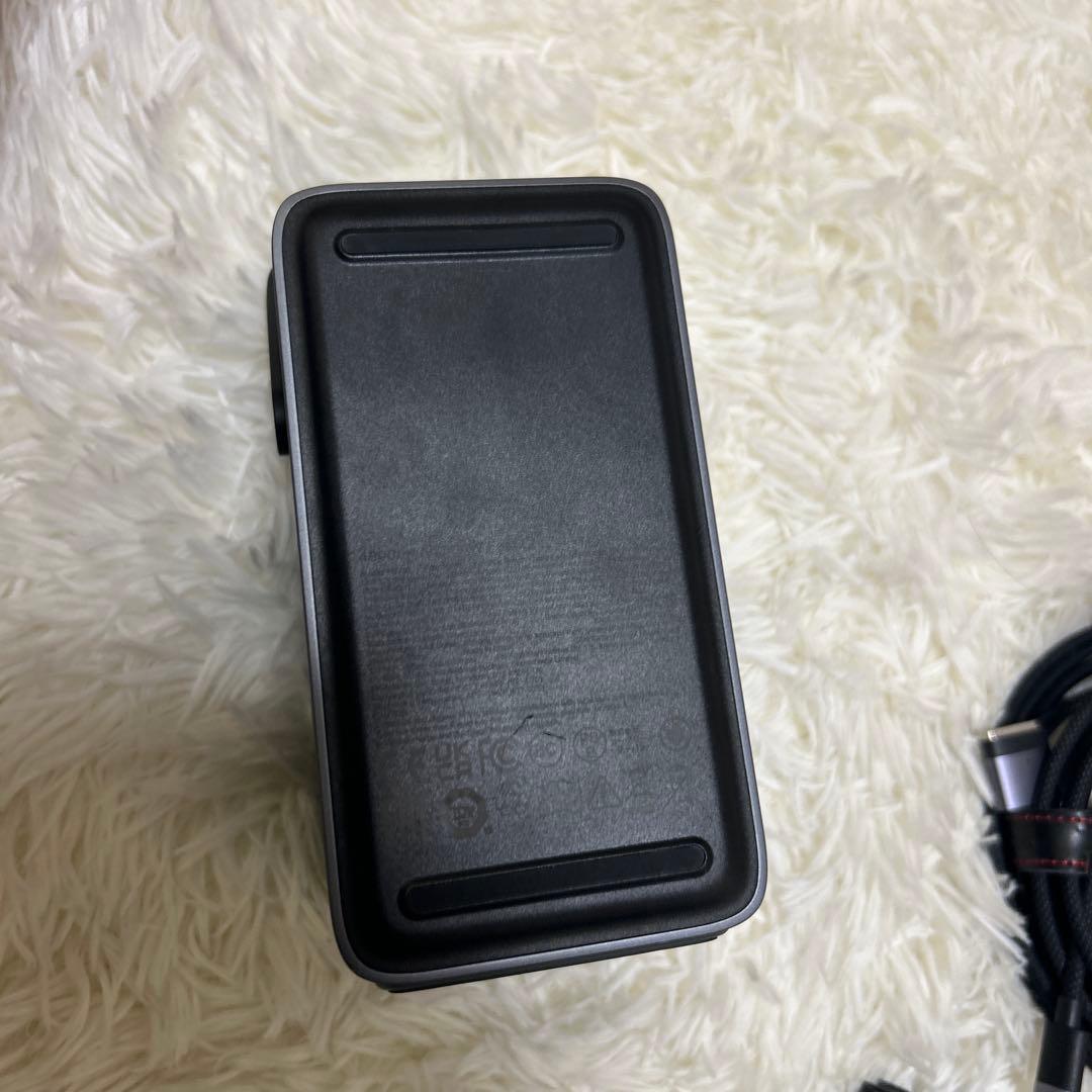 UGREEN モバイルバッテリー 48000mAh 300W PB770