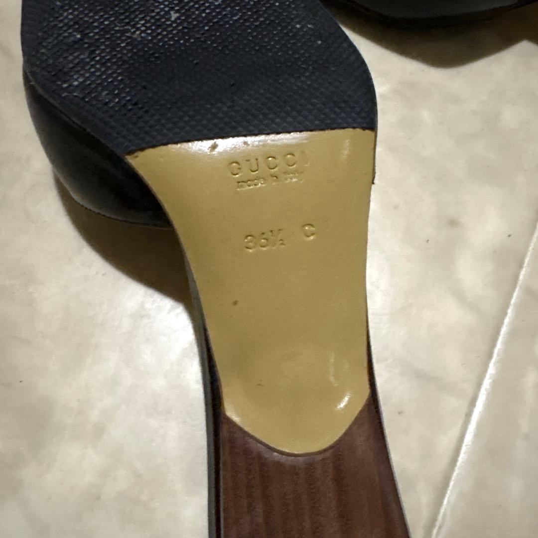 GUCCIエナメルミュール