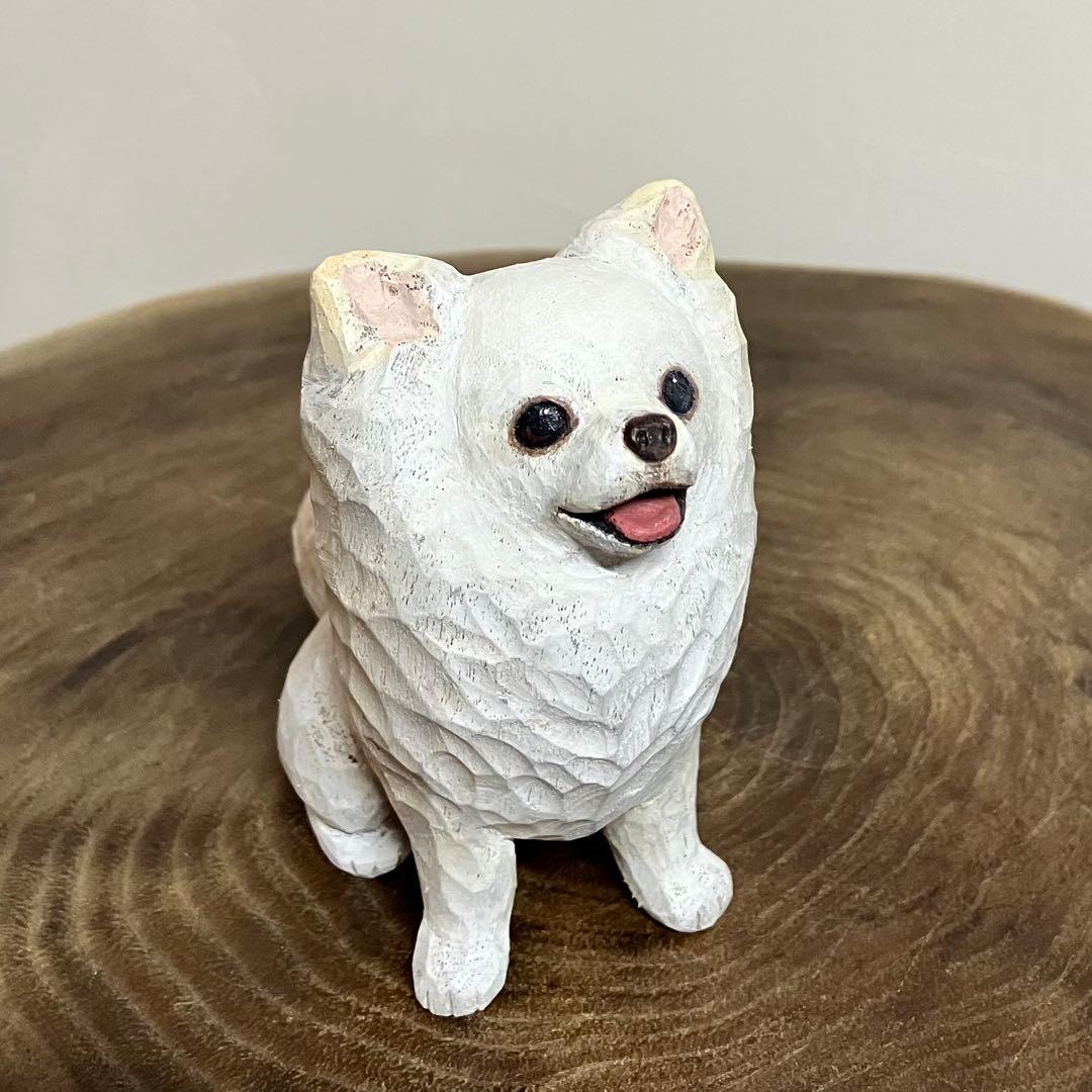木彫りのチワワ(クリーム)
