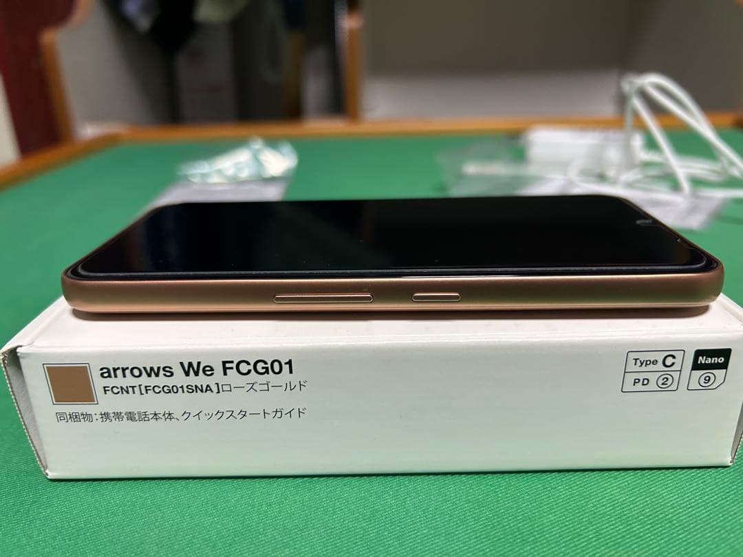 【附属品完備、充電器もつけます】arrows we FCG01 ローズゴールド