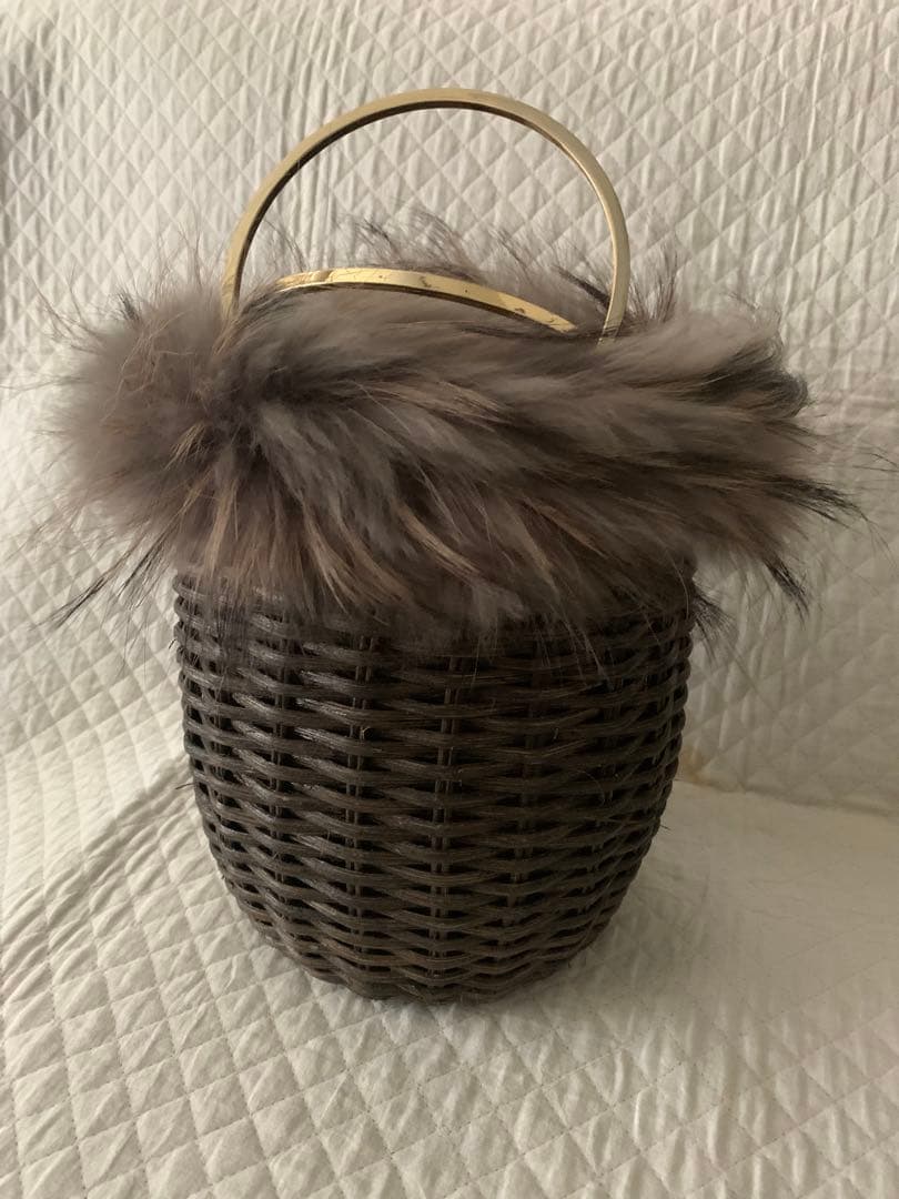 VIOLAdOROヴィオラドーロファー付きかごバッグ