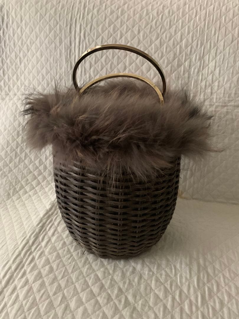 VIOLAdOROヴィオラドーロファー付きかごバッグ