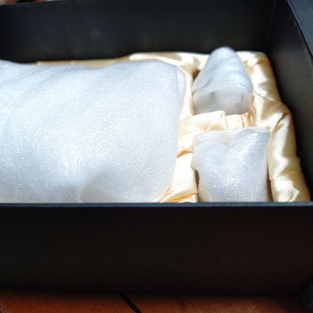 ヘレンドウィーンの薔薇 瀬戸物のお雛様