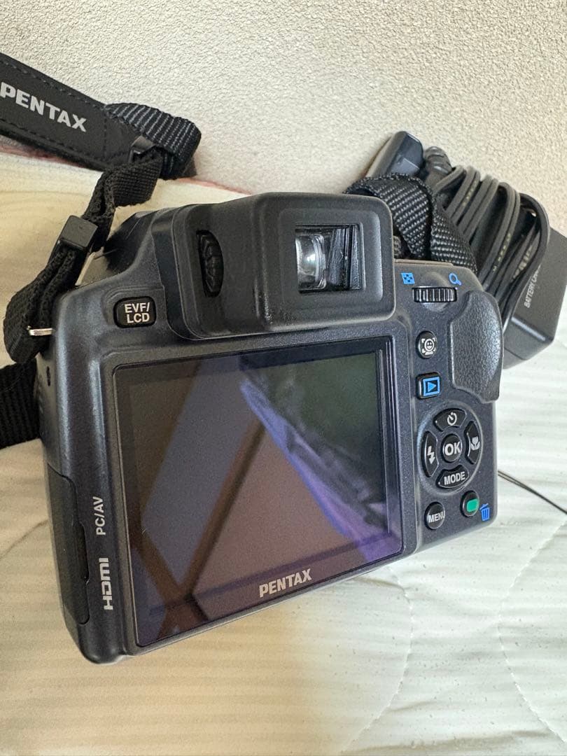【最安値挑戦中】PENTAX デジタルカメラ X90 26倍光学ズーム