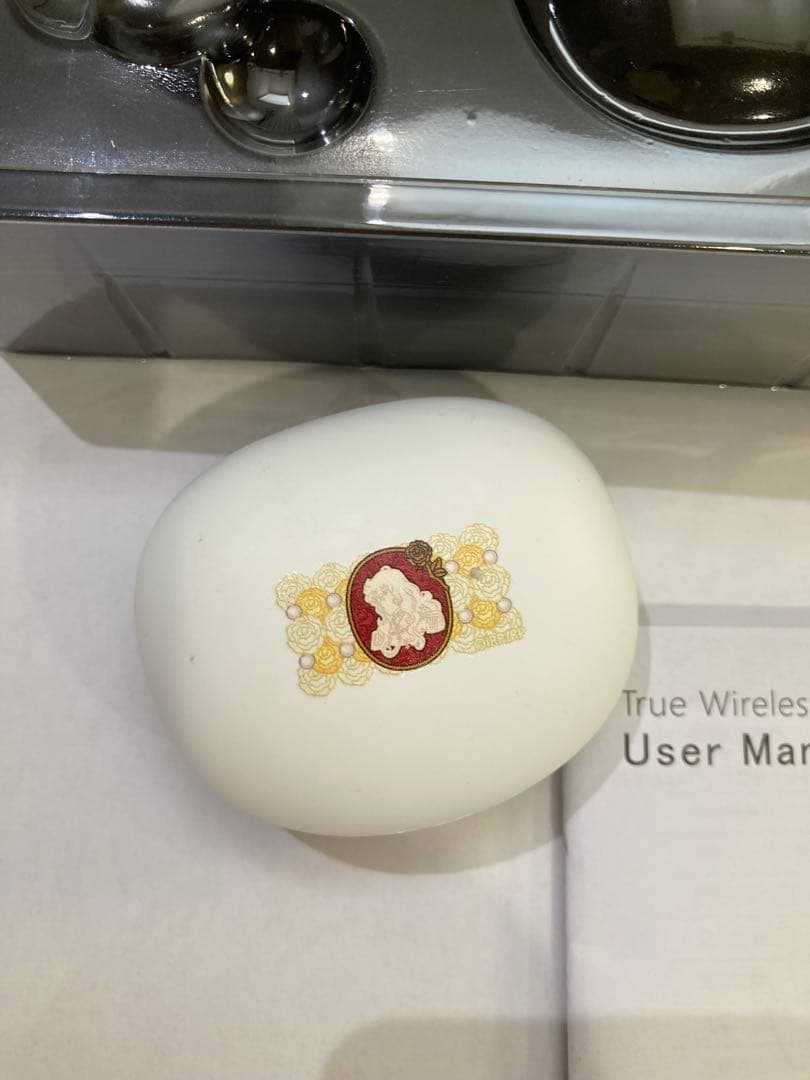 ベルサイユのばら　イヤホン　オスカルモデル　ワイヤレスイヤホン　オスカル