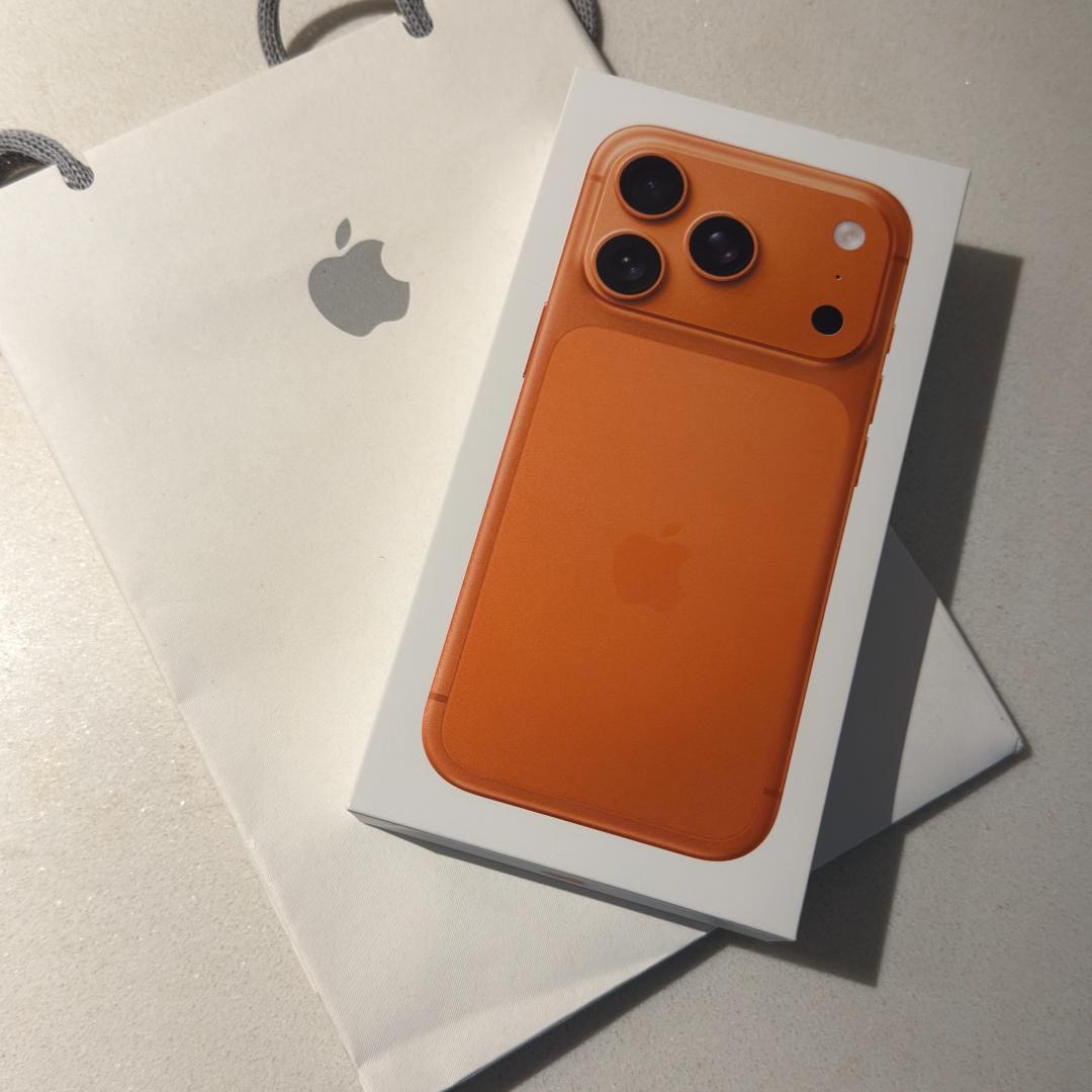 【香港版】 iPhone17pro 512GB コズミックオレンジ ※未開封品