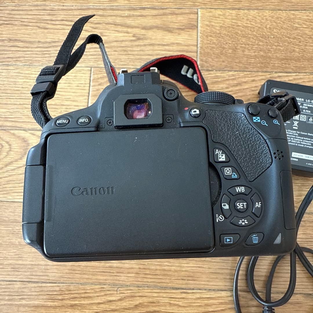 Canon EOS Rebel T5i デジタル一眼レフ