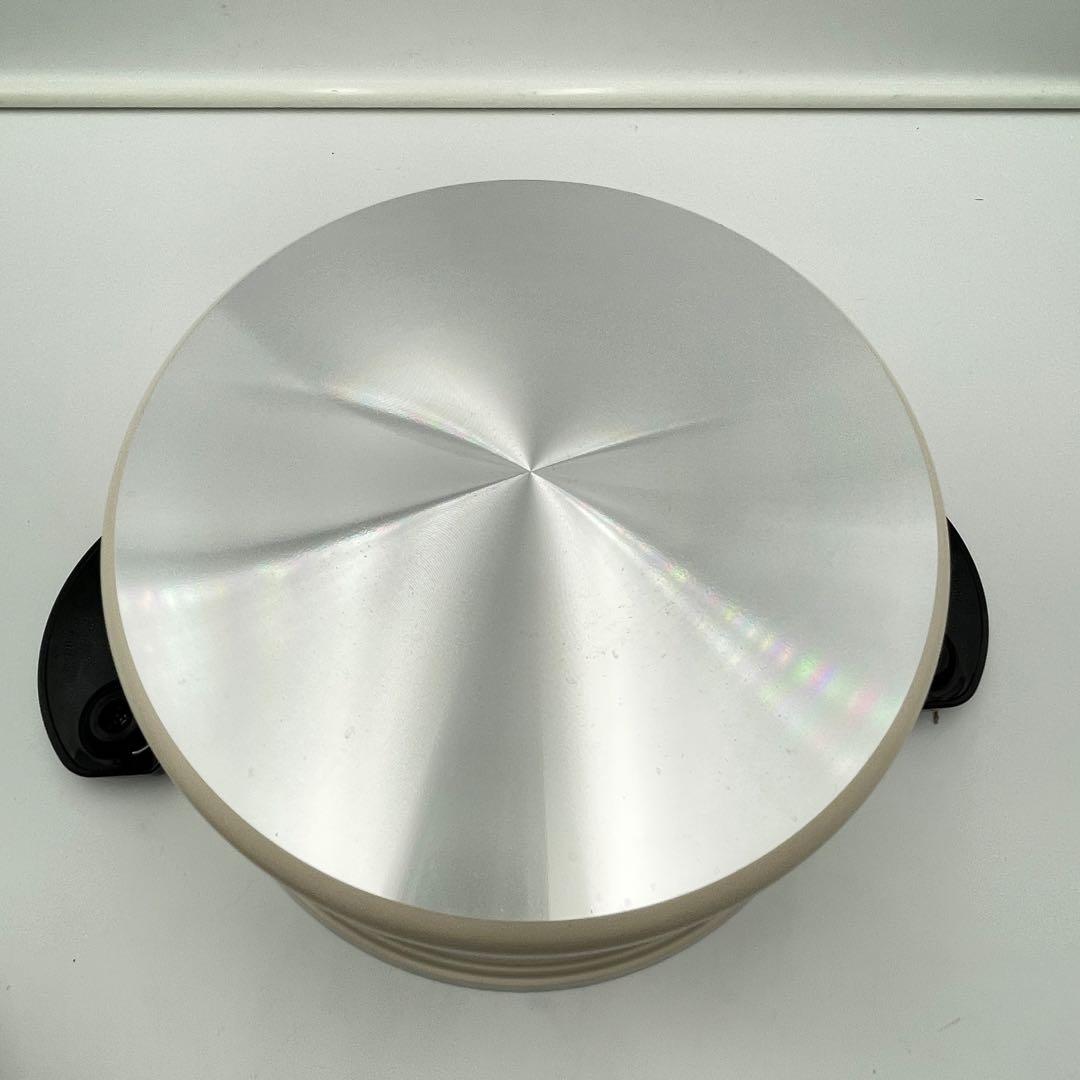 美品　MFG クッキング炊飯煮込み鍋　22cm 調理器具 両手鍋　ホワイト