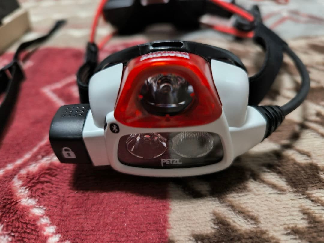 Petzl NAO+ ヘッドランプ 750ルーメン