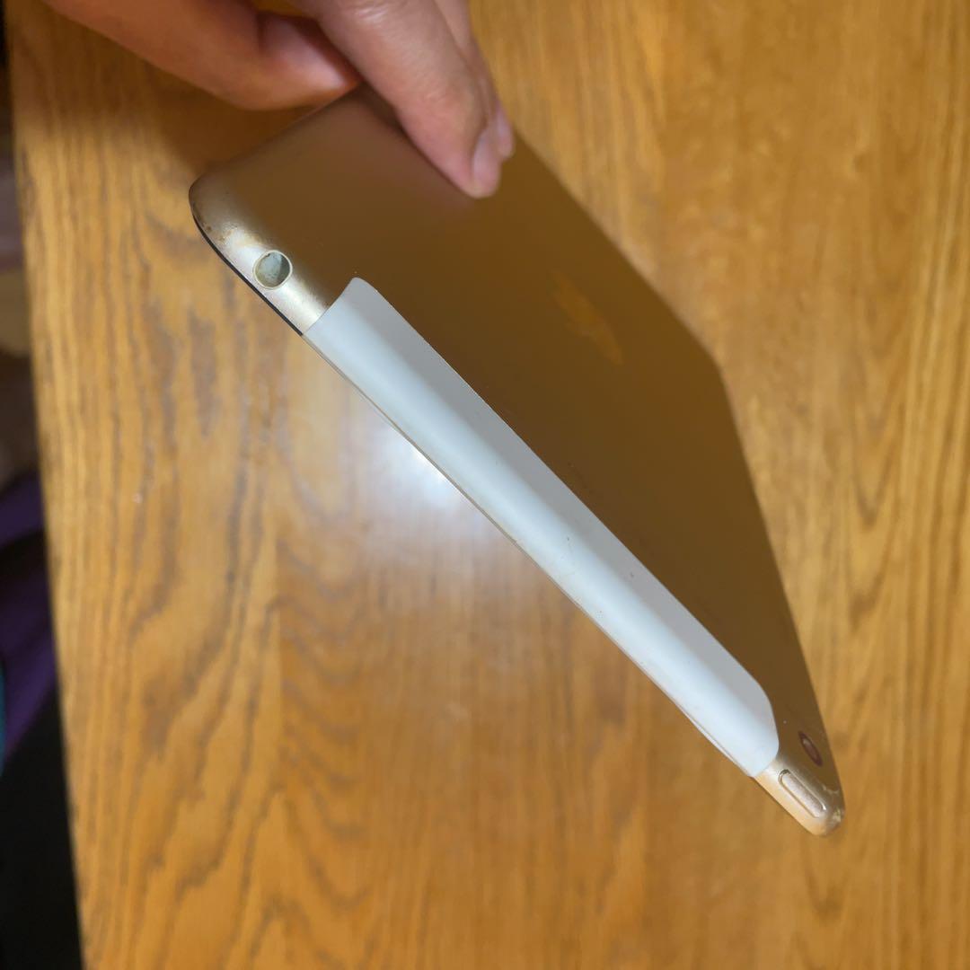 iPad mini 4 第4世代 64GB セルラーモデル