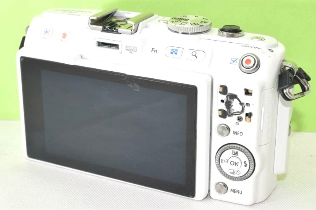 OLYMPUS E-PL5 ☆送料無料☆