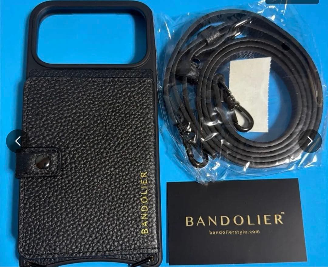 BANDOLIER iPhone17ProMax ケース＆ストラップ 黒