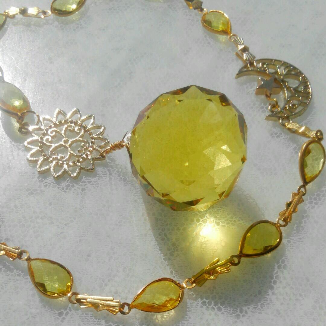 サンキャッチャー♡ハンドメイド「お日様とお月様とお星様♡」