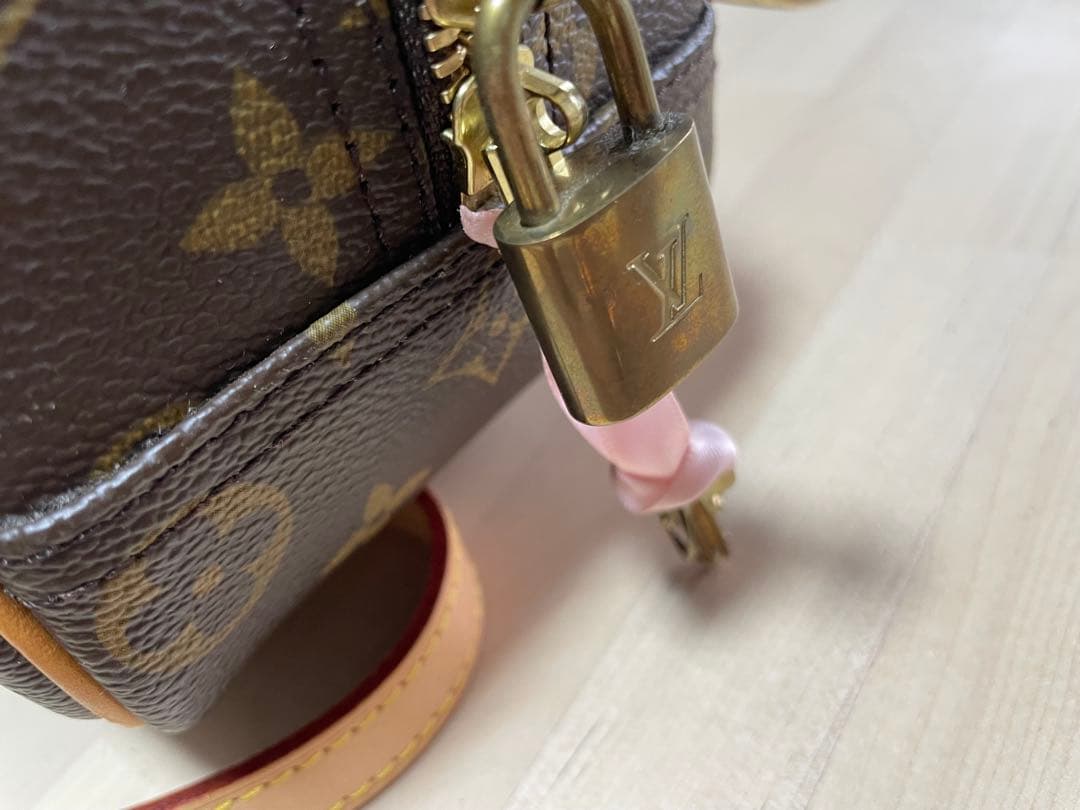 Louis Vuitton ハンドバッグ ブラウン