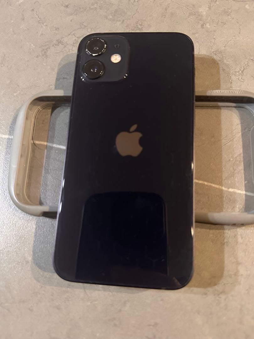 iPhone 12 mini ブラック　64GB