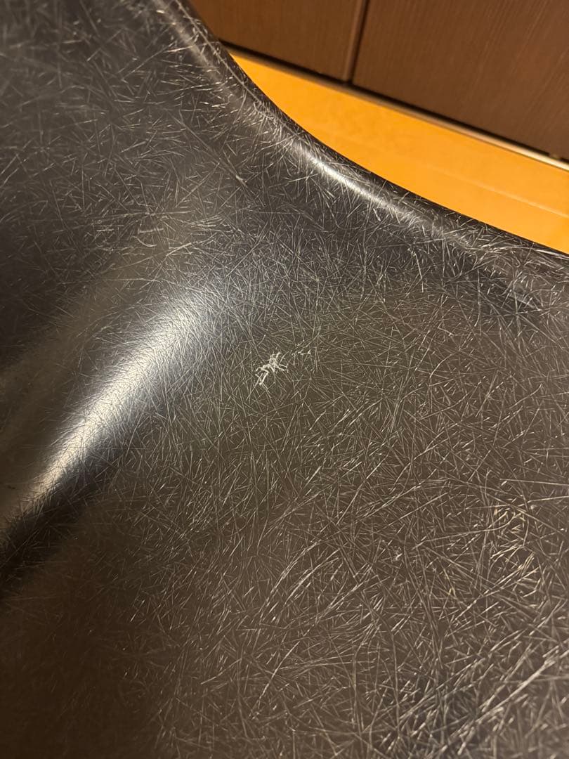 G*8様 Herman Miller イームズ シェルチェア 黒 FRP ヴィン