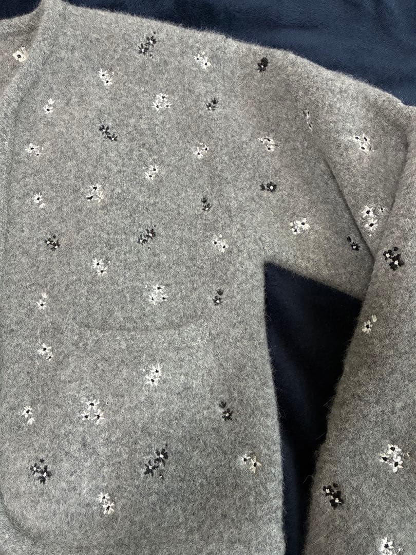 クレドナ CREDONA フラワー エンブロイダリー ニット ジャケット　グレー