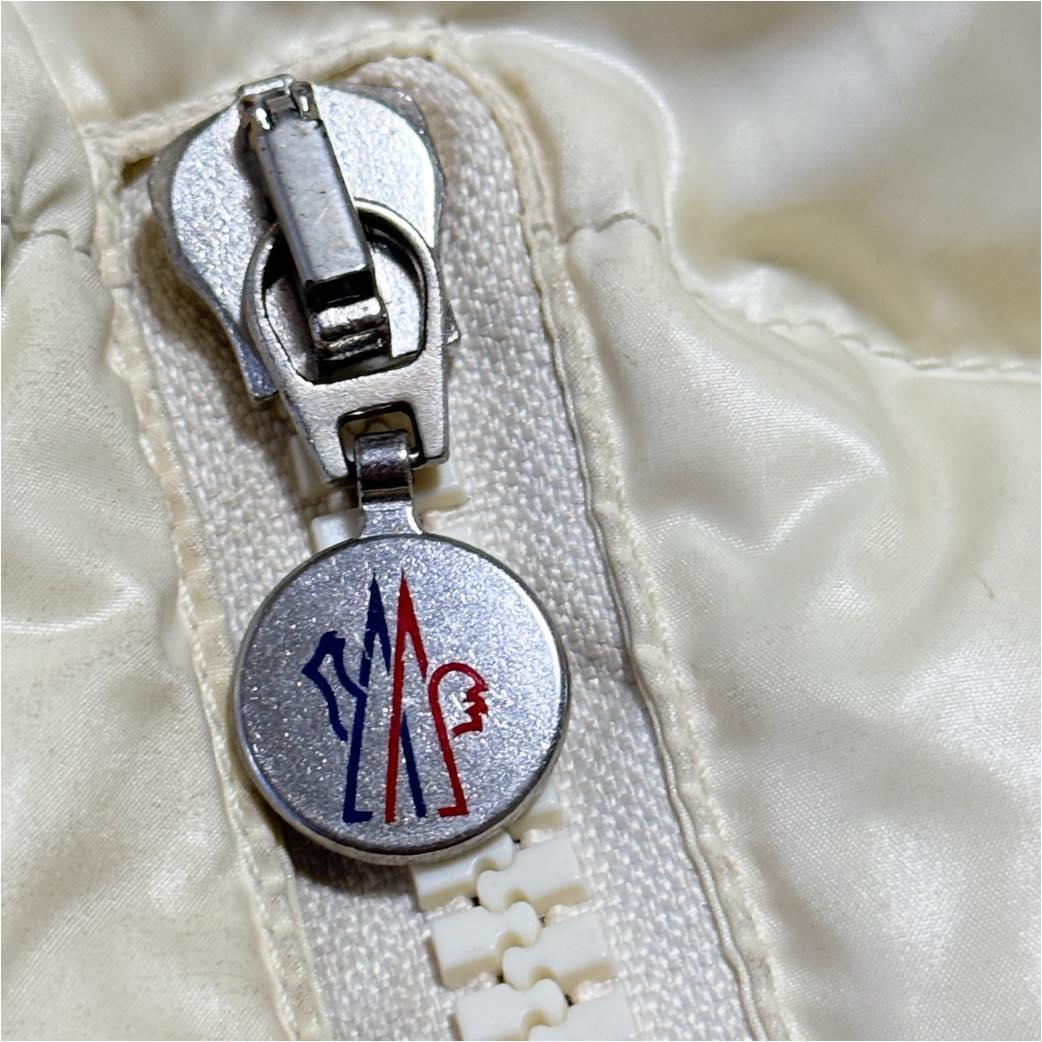 モンクレール ロゴ ホワイト ダウンジャケット LAMPO ジップ