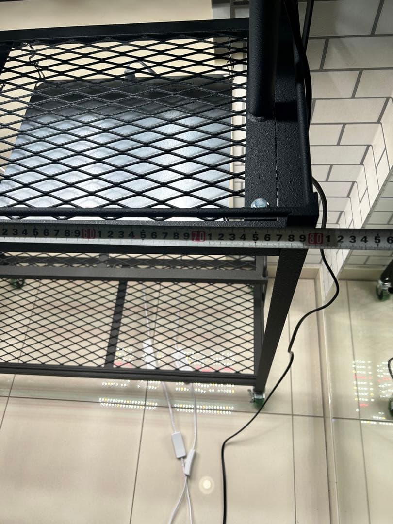 キャスター付植物棚　アイアン棚　パキプス　アイアンシェルフ　アガベ　育成ライト