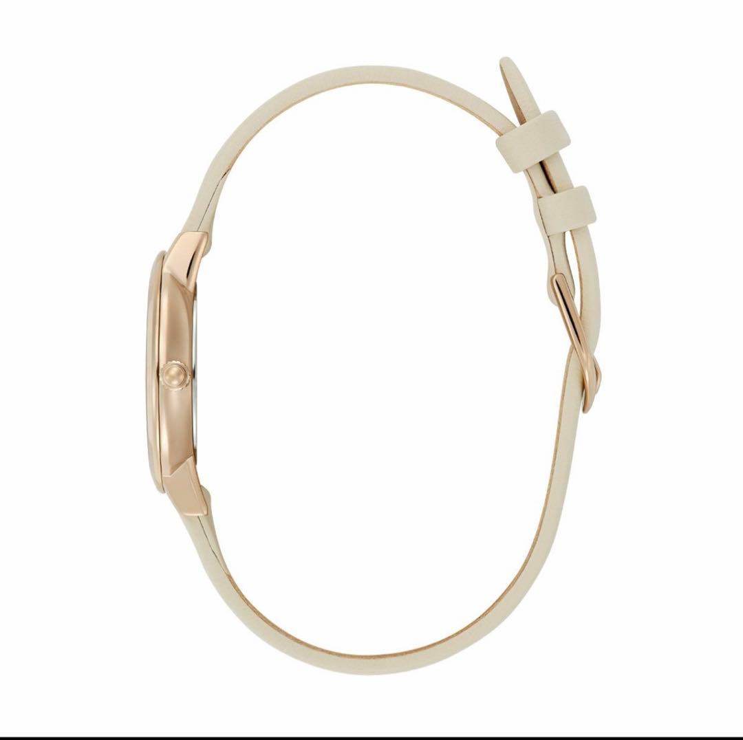 新品未使用 シグネチャー 28mm アブストラクト フローラル クリームレザー