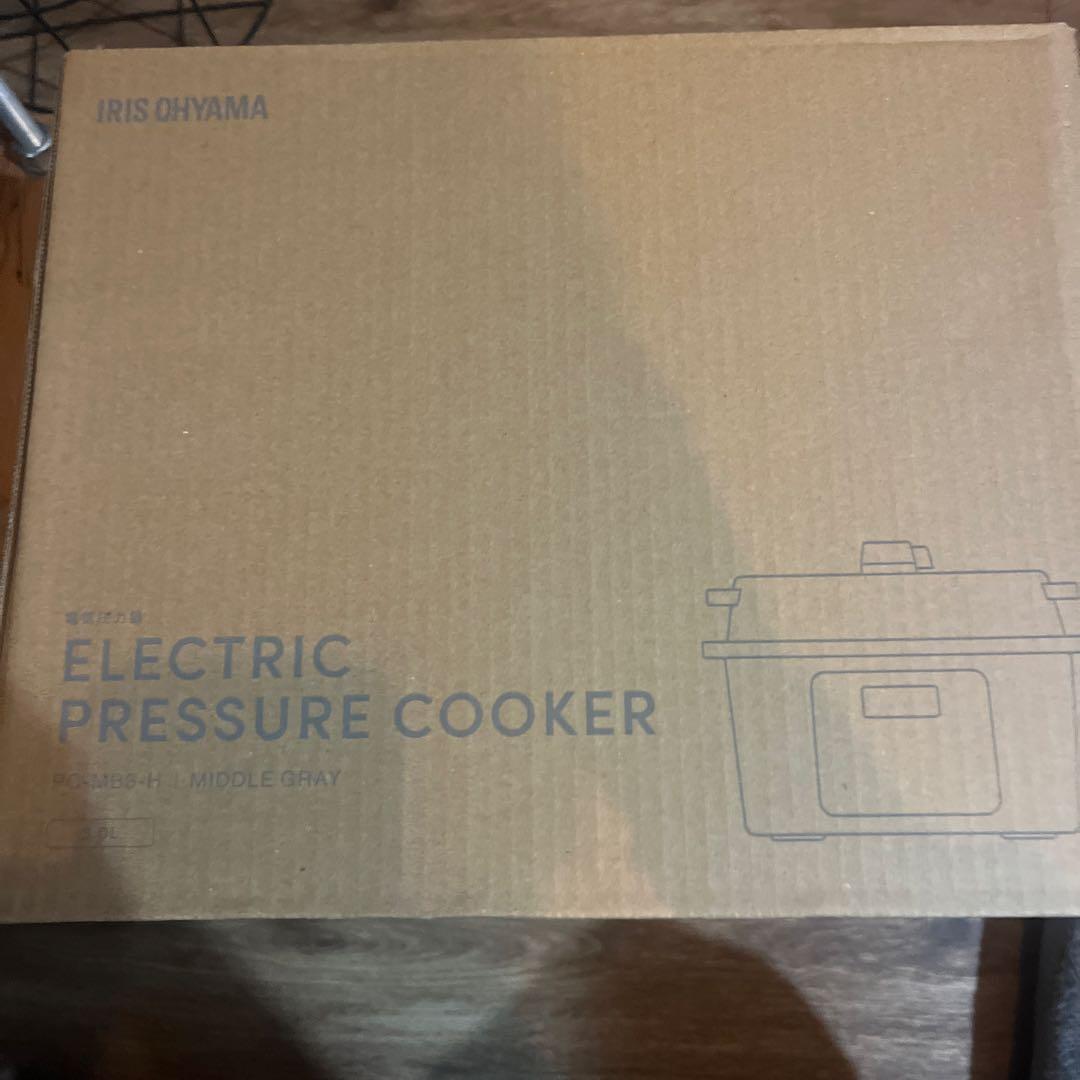 新品　アイリスオーヤマ　PC-MB3-H 電気圧力鍋　グレー