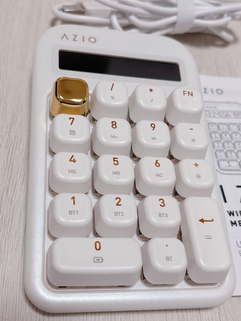 AZIO テンキー 電卓 ホワイト