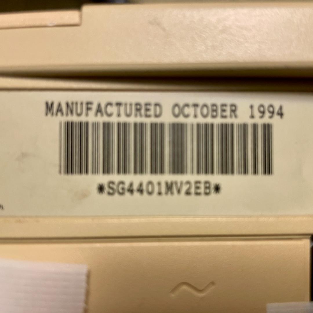 Macintosh Performa 630 1994年製　起動します